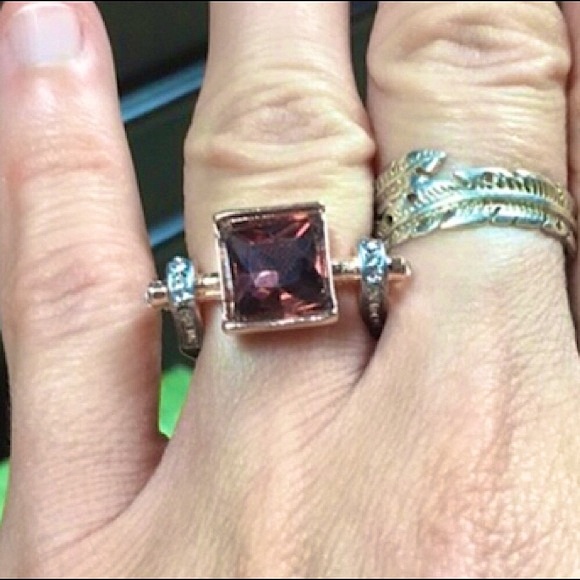 Dark Amber Stone Ring - Picture 2 of 5